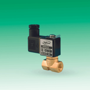 Válvula solenóide para controle de vapor em autoclaves, caldeiras e máquinas térmicas industriais.