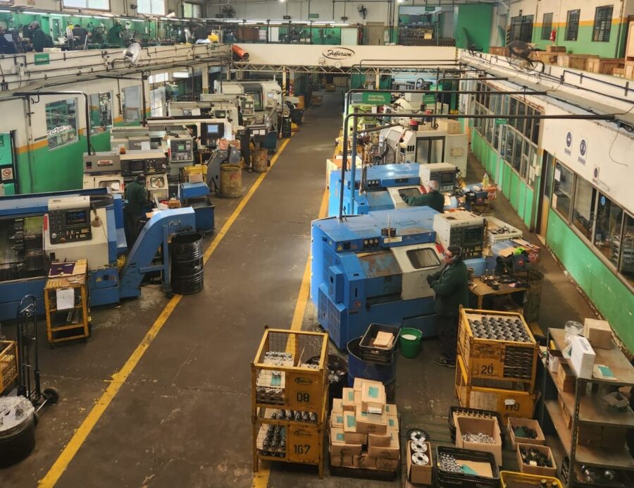 Linha de produção da fábrica de válvula solenoide da Jefferson do Brasil