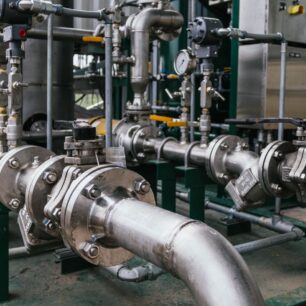 Conheça as válvulas solenoides para refrigeração da Jefferson do Brasil. Ideal para câmaras frias, chillers e linhas de amônia. Máxima performance, segurança e controle de fluxo preciso.